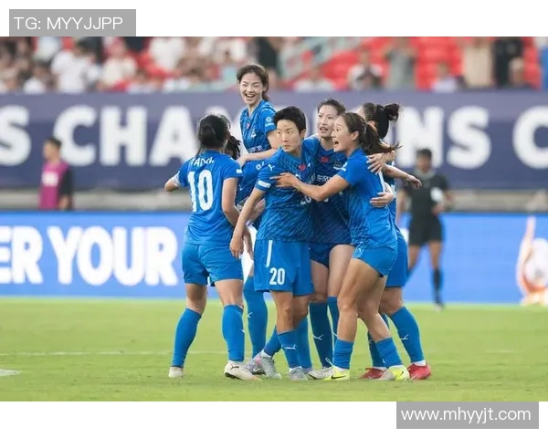 武汉女足主帅：展望新赛季目标明确团队凝聚力提升